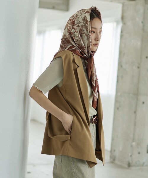 GALLEST（ギャレスト）の「Comfy SET UP｜ベルテッドジレ【セットアップ対応／通勤／カセット服】（ベスト・レディース・ブラック/ダークグレー/キャメル/ライトブルー・40/38/36）」の12枚目の写真