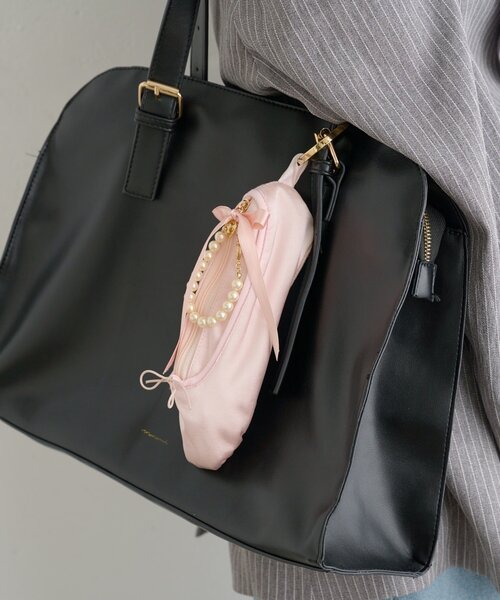 mystic（ミスティック）の「【Lara】バレエポーチチャーム（リング・レディース・ブラック/ピンク・ONE SIZE）」の6枚目の写真