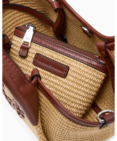 EMPORIO ARMANI（エンポリオアルマーニ）の「【エンポリオ アルマーニ】スモールショッパー ウーブンストロー EAロゴ（ショルダーバッグ・レディース・ナチュラル・FREE）」の4枚目の写真