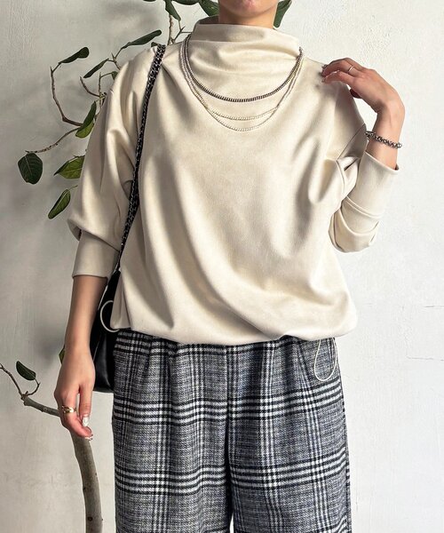 un dix cors(アンディコール)の「ドロストチュニック(Tシャツ/カットソー・レディース・ピンク/グレイッシュベージュ/オフホワイト/チャコールグレー・FREE)」の2枚目の写真