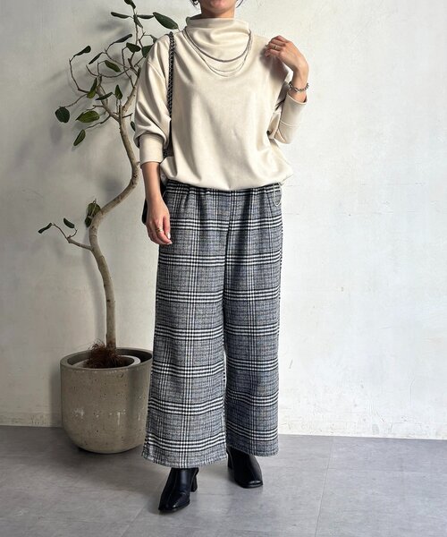 un dix cors(アンディコール)の「ドロストチュニック(Tシャツ/カットソー・レディース・ピンク/グレイッシュベージュ/オフホワイト/チャコールグレー・FREE)」の9枚目の写真