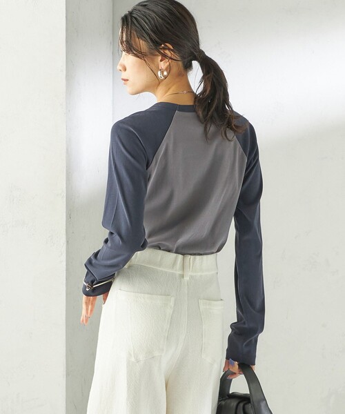 SHIPS（シップス）の「NINE CASE:〈手洗い可能〉シアー ラグラン TEE（Tシャツ/カットソー・レディース・ネイビー/ブラウン・ONE SIZE）」の18枚目の写真