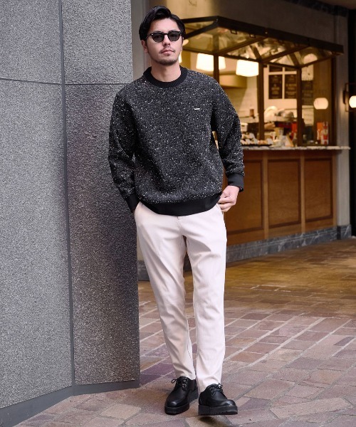 BENUSTA(ベヌスタ)の「『BENUSTA/ベヌスタ』まだら柄格子ステッチ長袖トレーナー【GC】(ニット/セーター・メンズ・ブラック・L/M/XL)」の2枚目の写真