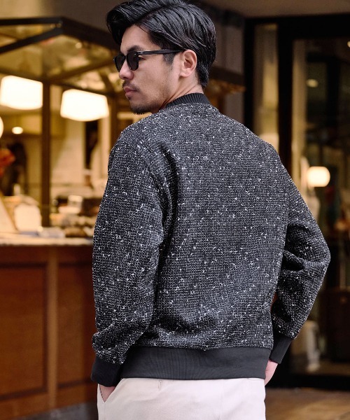 BENUSTA(ベヌスタ)の「『BENUSTA/ベヌスタ』まだら柄格子ステッチ長袖トレーナー【GC】(ニット/セーター・メンズ・ブラック・L/M/XL)」の4枚目の写真