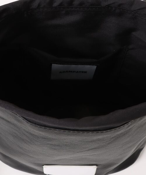 ADAM PATEK（アダムパテック）の「【ADAMPATEK】water repellent leather drawstring bag（ショルダーバッグ・メンズ・ブラック・FREE）」の7枚目の写真