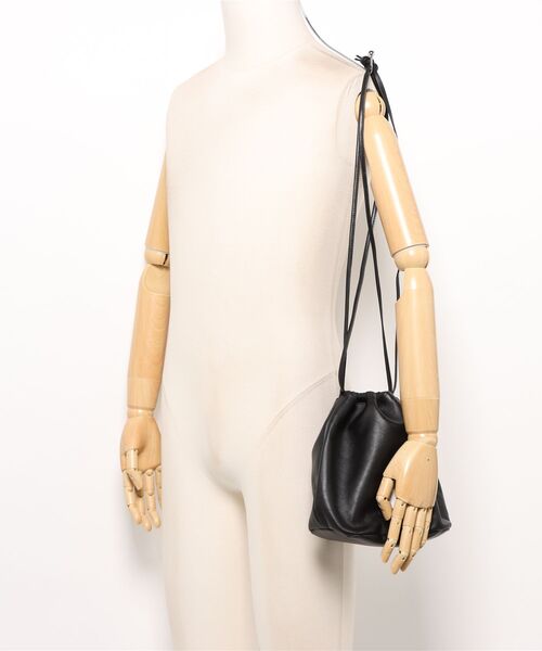 ADAM PATEK（アダムパテック）の「【ADAMPATEK】water repellent leather drawstring bag（ショルダーバッグ・メンズ・ブラック・FREE）」の8枚目の写真
