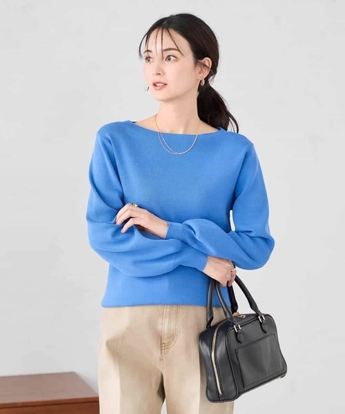 a.v.v（アーヴェヴェ）の「【WEB限定/洗える/UVカット】ボートネックパフスリーブニット（ニット/セーター・レディース・ホワイト/ブルー/クリーム/ブラック/グレー系その他・40/38/42/36）」の14枚目の写真