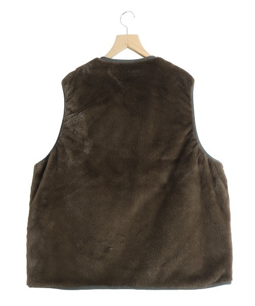 DAIWA PIER39（ダイワピア39）の「DAIWA PIER39 / ダイワ ピアサーティナイン：TECH REVERSIBLE BRITISH HUNTER FUR VEST：BJ-44025W[PIE]（その他アウター・メンズ・ダークグリーン・M/S）」の2枚目の写真