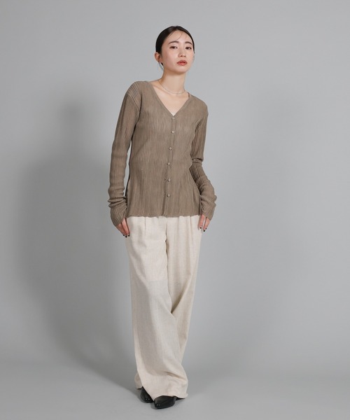 select MOCA Et（セレクトモカエト）の「【Et】Sheer Ribbed Deep Side Slit cardigan（カーディガン/ボレロ・レディース・ブラック/アイボリー/グレー・FREE）」の4枚目の写真