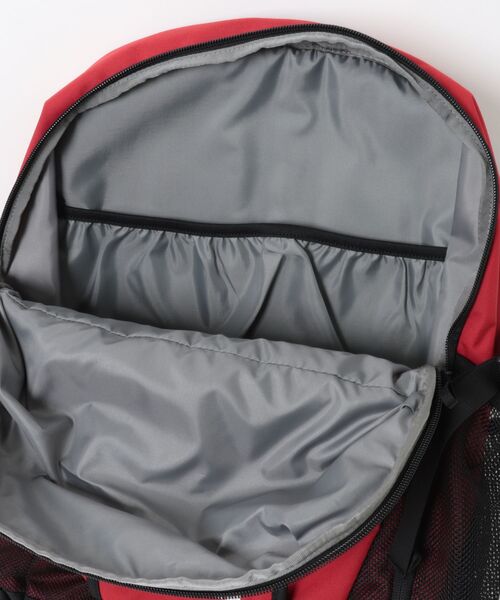 THE NORTH FACE(ザノースフェイス)の「【THE NORTH FACE/ザ ノースフェイス】リープ30(バックパック/リュック・メンズ・ホワイト/レッド/ブラック・FREE)」の22枚目の写真