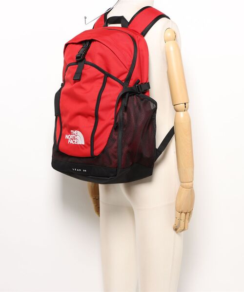 THE NORTH FACE(ザノースフェイス)の「【THE NORTH FACE/ザ ノースフェイス】リープ30(バックパック/リュック・メンズ・ホワイト/レッド/ブラック・FREE)」の18枚目の写真
