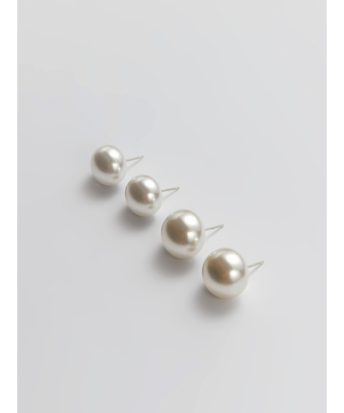 HEI（ヘイ）の「pumpkin pearl earring (14mm/16mm)（ピアス（両耳用）・レディース・その他・14/16）」の4枚目の写真