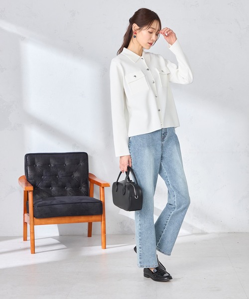 GALLORIA（ギャローリア）の「【ウエスト平ゴム内蔵】デニムセミフレアパンツ（デニムパンツ・レディース・ネイビー/ライトブルー・L/LL/M/S）」の3枚目の写真