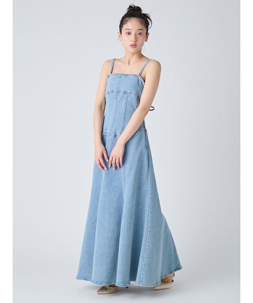 LILY BROWN（リリーブラウン）の「デニムキャミワンピース（ワンピース・レディース・ブルー/ライトブルー/カーキ・0/1）」の14枚目の写真