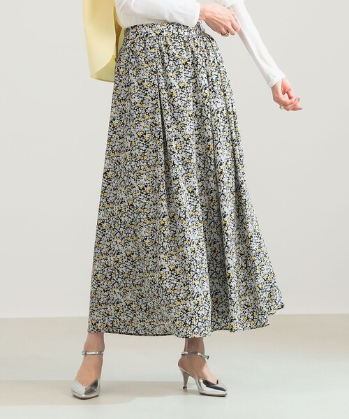 Demi-Luxe BEAMS(デミルクス ビームス)の「【8/6値下げ】プチフラワー プリント スカート(スカート・レディース・イエロー/ブラック・36/38)」の11枚目の写真