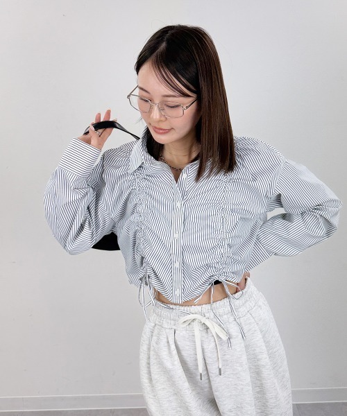 mellomela.（メロメラ）の「フロントシャーリングショート丈シャツ（シャツ/ブラウス・レディース・ホワイト系7/ブルー系3/サックスブルー/オフホワイト・FREE）」の8枚目の写真