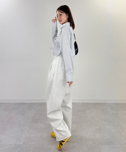 mellomela.（メロメラ）の「フロントシャーリングショート丈シャツ（シャツ/ブラウス・レディース・ホワイト系7/ブルー系3/サックスブルー/オフホワイト・FREE）」の22枚目の写真