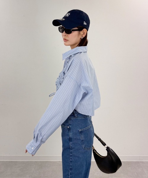 mellomela.（メロメラ）の「フロントシャーリングショート丈シャツ（シャツ/ブラウス・レディース・ホワイト系7/ブルー系3/サックスブルー/オフホワイト・FREE）」の15枚目の写真