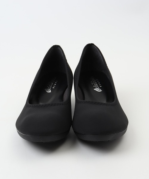 BACKYARD FAMILY(バックヤードファミリー)の「ecla T style BLACKフォーマルパンプス(パンプス・レディース・ブラック・22.5cm/23cm/23.5cm/24cm/24.5cm)」の2枚目の写真