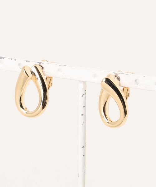 AVALON(U.Q)（アバロン）の「ドロップラインメタルイヤリング（イヤリング・レディース・シルバー/ゴールド・FREE）」の2枚目の写真
