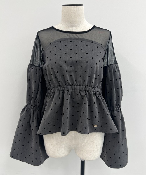loin nuit(ロワンニュイ)の「sheer docking puff tops / シアードッキングパフトップス(シャツ/ブラウス・レディース・ブラック/グレー/アイボリー/チャコールグレー・FREE)」の4枚目の写真