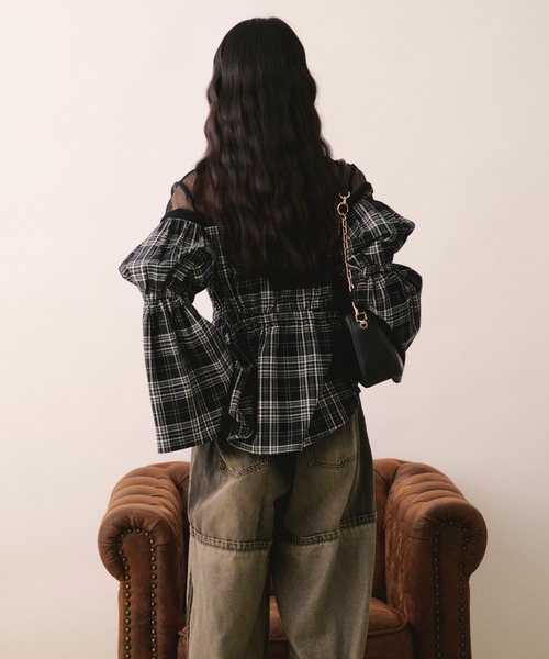 loin nuit(ロワンニュイ)の「sheer docking puff tops / シアードッキングパフトップス(シャツ/ブラウス・レディース・ブラック/グレー/アイボリー/チャコールグレー・FREE)」の16枚目の写真