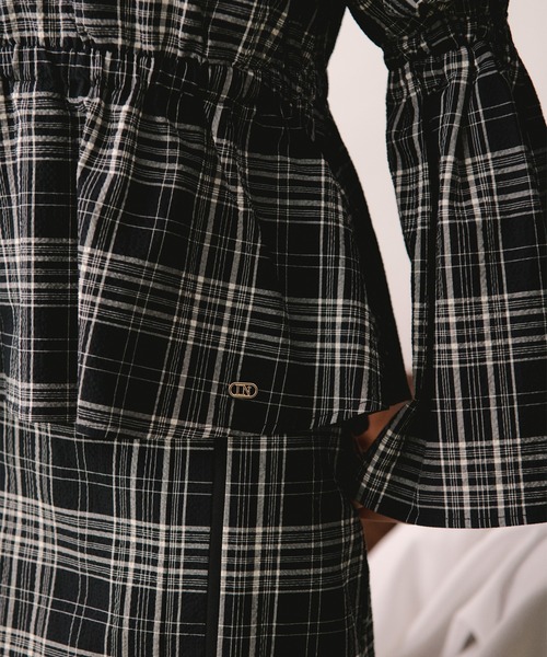 loin nuit(ロワンニュイ)の「sheer docking puff tops / シアードッキングパフトップス(シャツ/ブラウス・レディース・ブラック/グレー/アイボリー/チャコールグレー・FREE)」の22枚目の写真