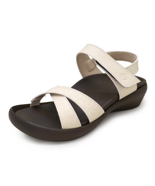 Regetta Canoe（リゲッタカヌー）の「RegettaCanoe フラットウェッジヒール バックベルト サンダル CJFW3519（サンダル・レディース・ブルー/ブラック/アイボリー/マスタード・LL/L/M/S）」の2枚目の写真