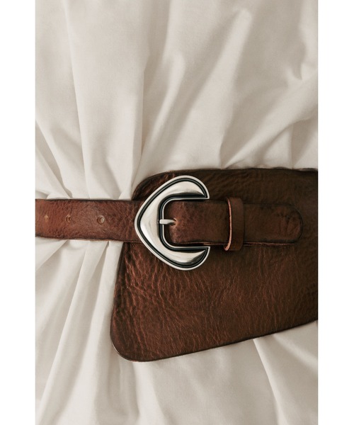 Desigual（デシグアル）の「【Desigual Studio】牛革100% ゴールドバックル ワイドレザーベルト（ベルト・レディース・ブラウン・85）」の2枚目の写真