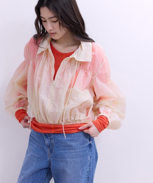 ADAM ET ROPE'(アダムエロペ)の「【WEB限定】ドロストネックギャザーブルゾン(シャツ/ブラウス・レディース・ブラック/サックスブルー/ホワイト系その他5・FREE)」の17枚目の写真