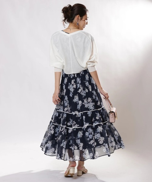 JUSGLITTY（ジャスグリッティー）の「ブーケプリントワンピース（ワンピース・レディース・ライトイエロー/ネイビー・0/1/2）」の11枚目の写真