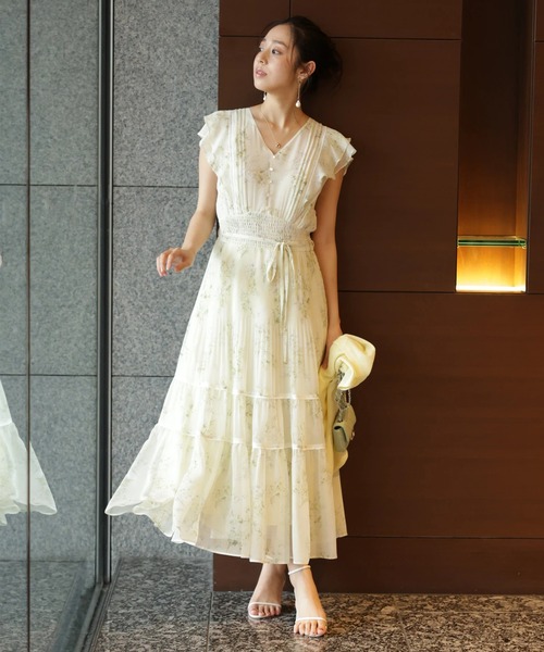 JUSGLITTY（ジャスグリッティー）の「ブーケプリントワンピース（ワンピース・レディース・ライトイエロー/ネイビー・0/1/2）」の13枚目の写真