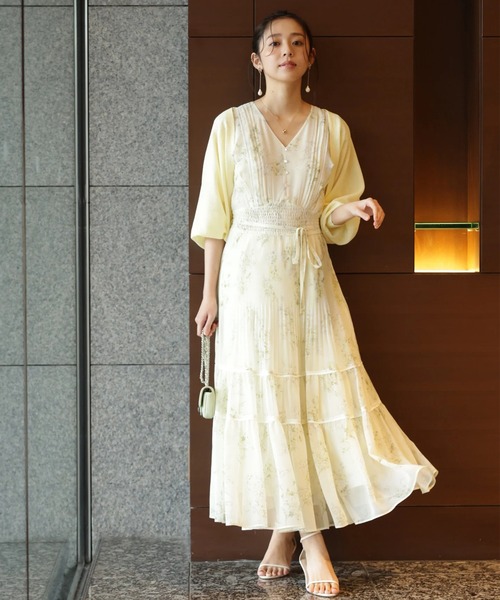 JUSGLITTY（ジャスグリッティー）の「ブーケプリントワンピース（ワンピース・レディース・ライトイエロー/ネイビー・0/1/2）」の14枚目の写真