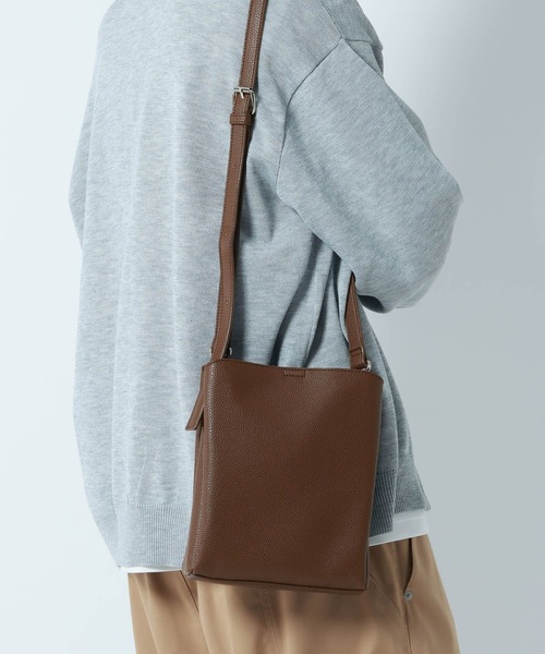 RAGEBLUE（レイジブルー）の「3Pocket Square Shoulder Bag/3ポケットスクエアショルダーバッグ（ショルダーバッグ・メンズ・ブラック/ダークブラウン/ダークグレー・FREE）」の19枚目の写真