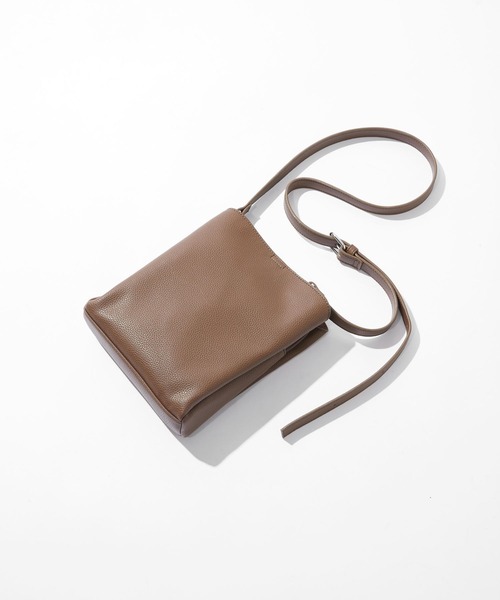 RAGEBLUE（レイジブルー）の「3Pocket Square Shoulder Bag/3ポケットスクエアショルダーバッグ（ショルダーバッグ・メンズ・ブラック/ダークブラウン/ダークグレー・FREE）」の9枚目の写真