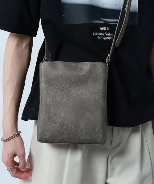 RAGEBLUE(レイジブルー)の「3Pocket Square Shoulder Bag/3ポケットスクエアショルダーバッグ(ショルダーバッグ・メンズ・ブラック/ダークブラウン/ダークグレー/グレー系その他・FREE)」の8枚目の写真