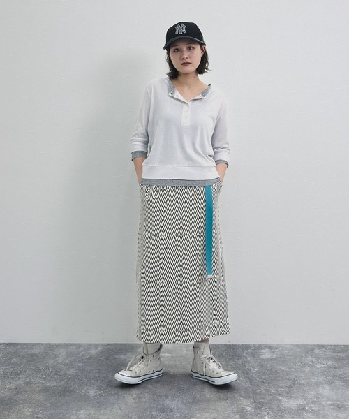 niko and...（ニコアンド）の「[MODE NORM CORE] ジグザグナローマキシスカート（スカート・レディース・モカ/アイボリー/ブラック・LARGE/MEDIUM）」の17枚目の写真