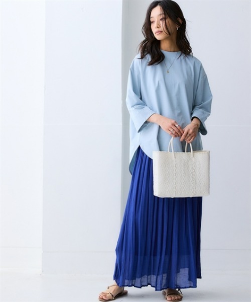 nissen（ニッセン）の「マルチドライ7分袖カットソー裾ラウンドチュニック（水陸両用・接触冷感・UVカット・吸汗速乾）＜大きいサイズ有＞（その他トップス・レディース・ベージュ/アイボリー/ブルー/チャコールグレー/ライトグリーン/ピンク・LL/L/M/S/3L）」の11枚目の写真