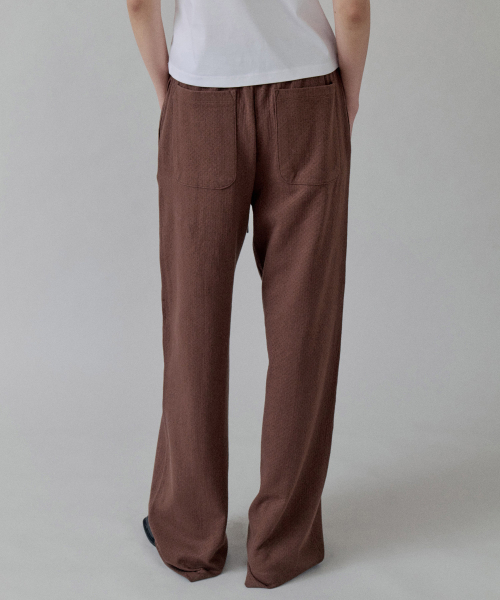 STEP AROUND（ステップアラウンド）の「Cottage Relax Fit Wide Banding Pants_BROWN（その他パンツ・レディース・その他・LONG/SHORT）」の2枚目の写真
