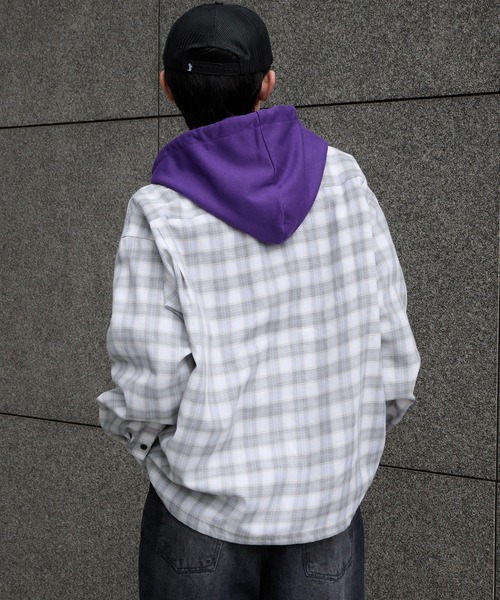 Perushu（ペルーシュ）の「HOODED DRAWSTRING CHECKED SHIRT／フード付きドローコードチェックシャツ（シャツ/ブラウス・メンズ・ホワイト系その他/ネイビー系・LARGE/MEDIUM）」の6枚目の写真