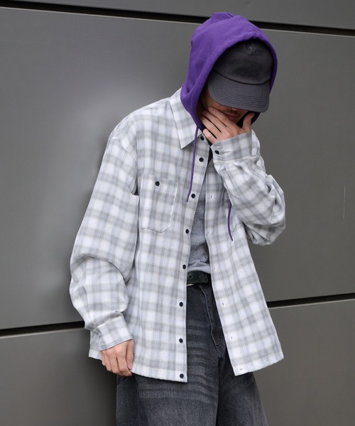 Perushu（ペルーシュ）の「HOODED DRAWSTRING CHECKED SHIRT／フード付きドローコードチェックシャツ（シャツ/ブラウス・メンズ・ホワイト系その他/ネイビー系・LARGE/MEDIUM）」の5枚目の写真