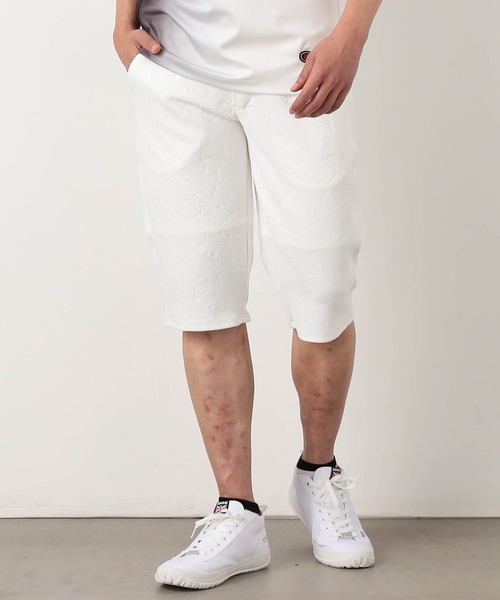NICOLE CLUB FOR MEN(ニコルクラブフォーメン)の「【NICOLE SPORTS】エンボス柄ハーフパンツ(その他パンツ・メンズ・ホワイト系2/ホワイト系1/ホワイト/ブラック系1/ブラック系2/その他2/その他3/ブラック・X-LARGE/LARGE/MEDIUM/SMALL/M/XL/S/L)」の5枚目の写真