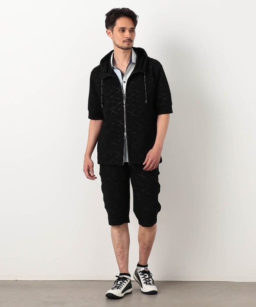 NICOLE CLUB FOR MEN(ニコルクラブフォーメン)の「【NICOLE SPORTS】エンボス柄ハーフパンツ(その他パンツ・メンズ・ホワイト系2/ホワイト系1/ホワイト/ブラック系1/ブラック系2/その他2/その他3/ブラック・X-LARGE/LARGE/MEDIUM/SMALL/M/XL/S/L)」の12枚目の写真