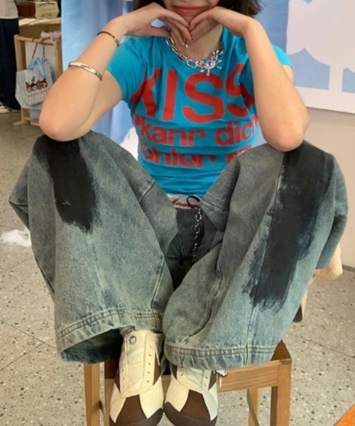 Vipoa(ヴィポア)の「KISS LOGOグラフィックTシャツ(Tシャツ/カットソー・レディース・ブルー/ホワイト・FREE)」の19枚目の写真
