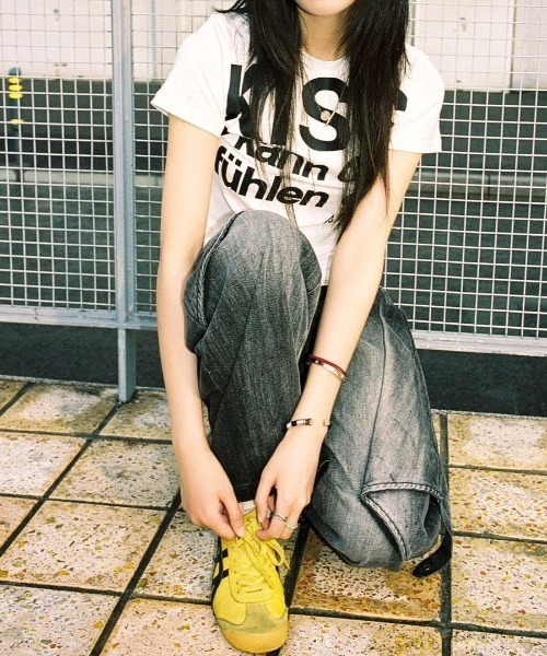 Vipoa(ヴィポア)の「KISS LOGOグラフィックTシャツ(Tシャツ/カットソー・レディース・ブルー/ホワイト・FREE)」の10枚目の写真