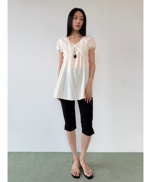 Didot.showroom(ディドット ショールーム)の「フラワーモチーフネックレス(ACC 005)(ネックレス・レディース・アイボリー/ブラック・FREE)」の9枚目の写真