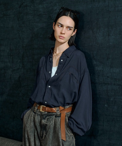 soerte(ソエルテ)の「Sheer Denim Western Shirt / シアーデニムウエスタンシャツ(シャツ/ブラウス・メンズ・ネイビー/ブルー・3/1/2)」の9枚目の写真