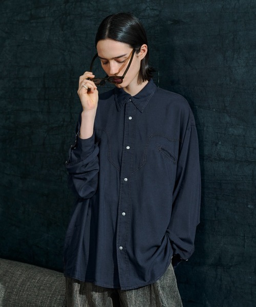 soerte(ソエルテ)の「Sheer Denim Western Shirt / シアーデニムウエスタンシャツ(シャツ/ブラウス・メンズ・ネイビー/ブルー・3/1/2)」の16枚目の写真
