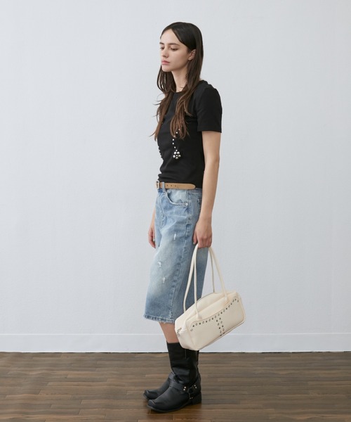 Rohwel(ローウェル)の「Classic Bermuda Denim Shorts / クラシックバミューダショートデニム(デニムパンツ・レディース・ライトブルー・MEDIUM/SMALL)」の7枚目の写真