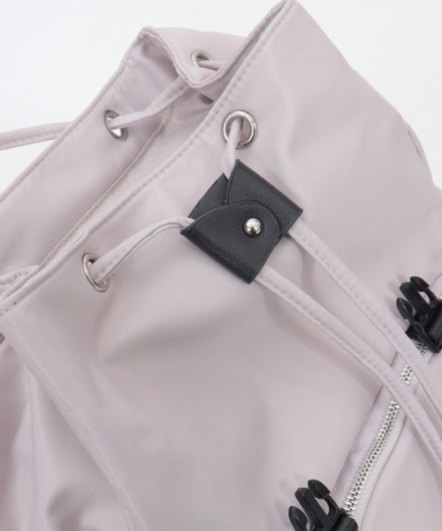 axes femme（アクシーズファム）の「ギャザーフラップリュック（バックパック/リュック・レディース・ブラック/グレイッシュベージュ・FREE）」の12枚目の写真